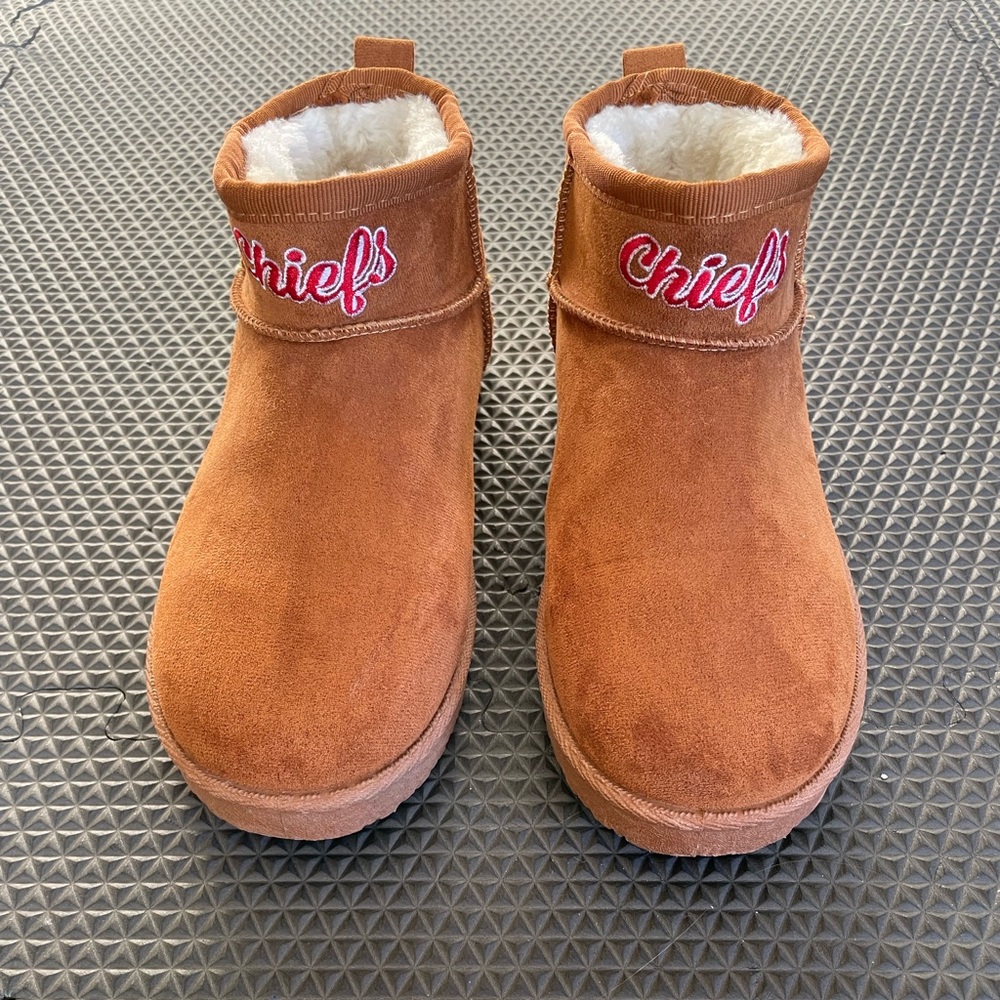 Kansas City Chiefs Faux Suede Boots - Size 6